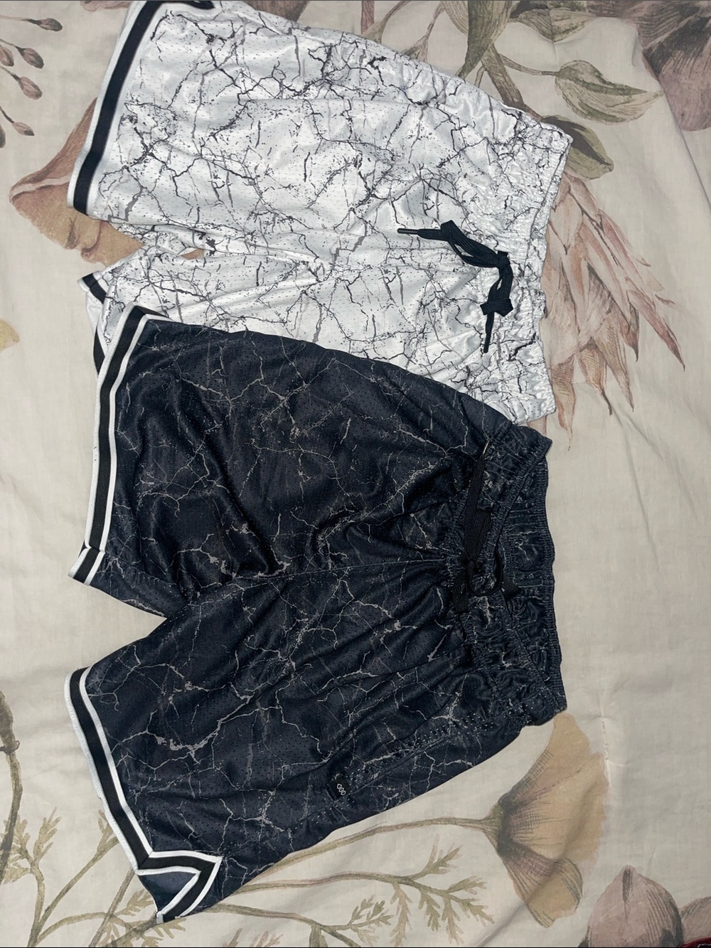 Men's Marble-Print Athletic Shorts — Black & White
